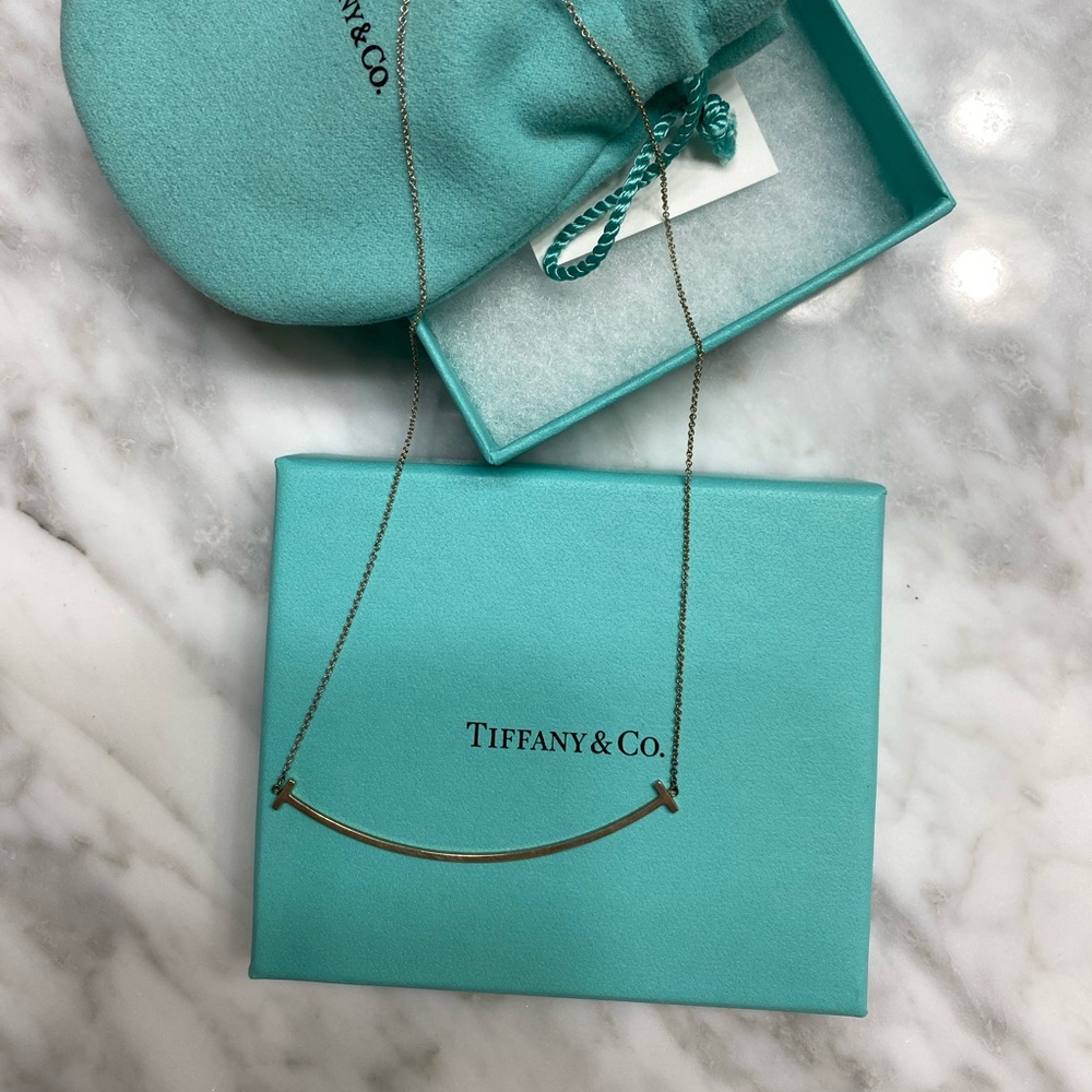 Tiffany and Co smile necklace